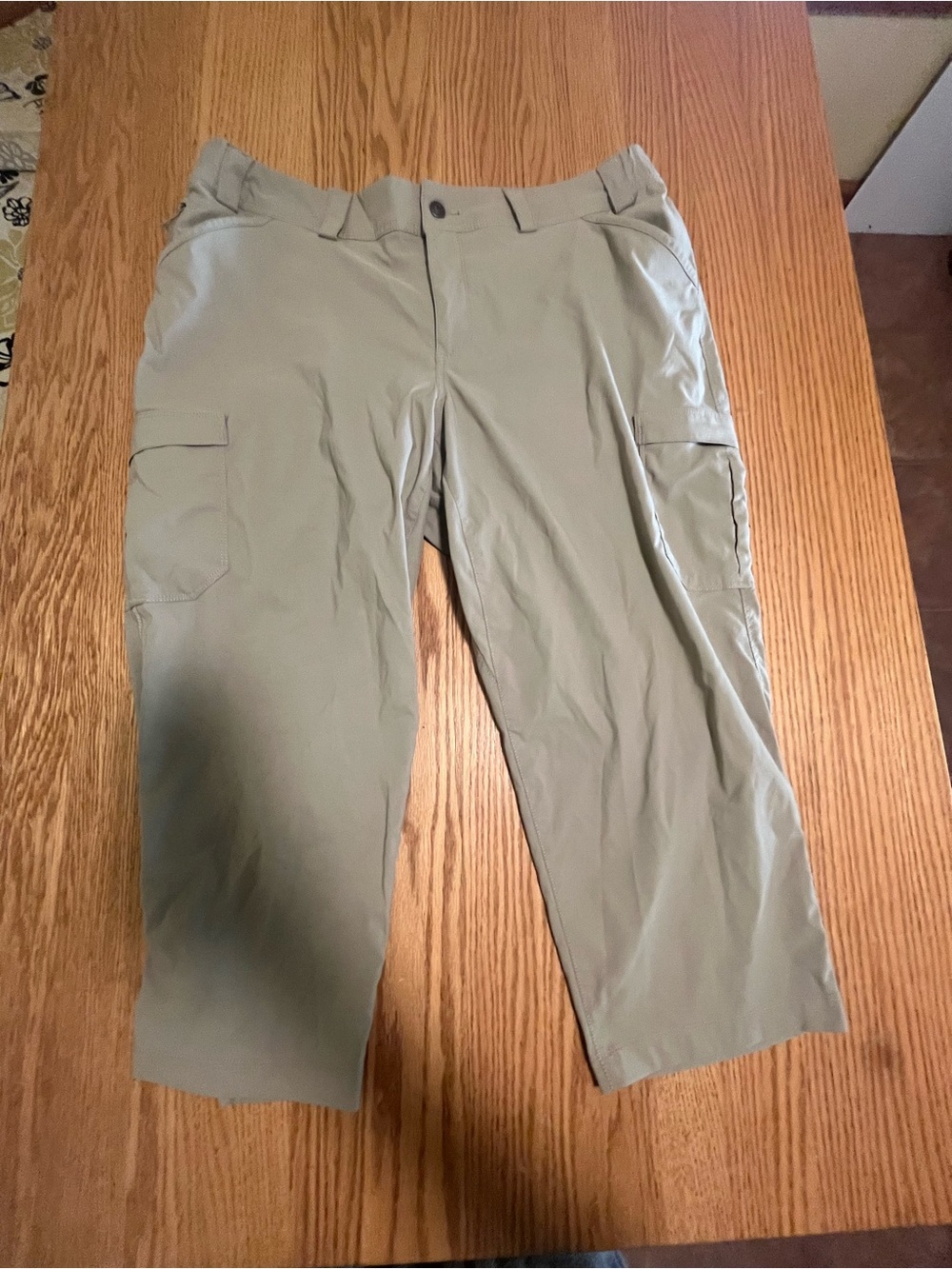 Duluth Trading Co Capri Pants Womens Plus 18W Beige Stretch Cargo Hiking